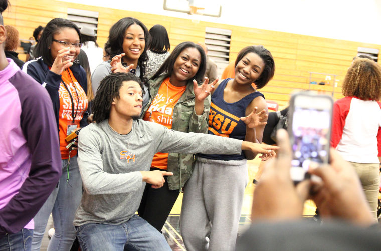 Heights Bball Signings 15.jpg